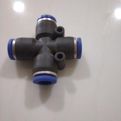 Pu Cross Connector 8mm