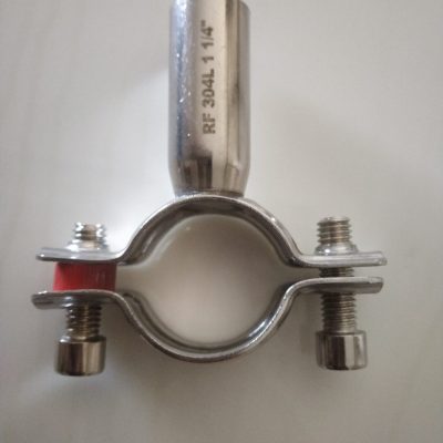DAIRY PIPE HOLDER SS304